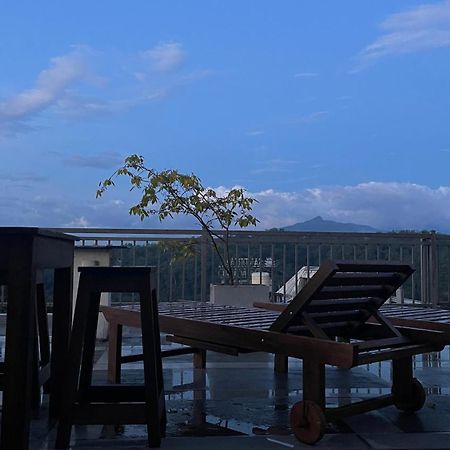 Sun Dove Suite 康提 外观 照片